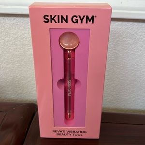 Skin Gym - brand new in box- vibrating, beauty, tool, pink quartz